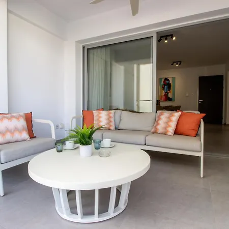 Modern Retreat - Balcony And Chic Design