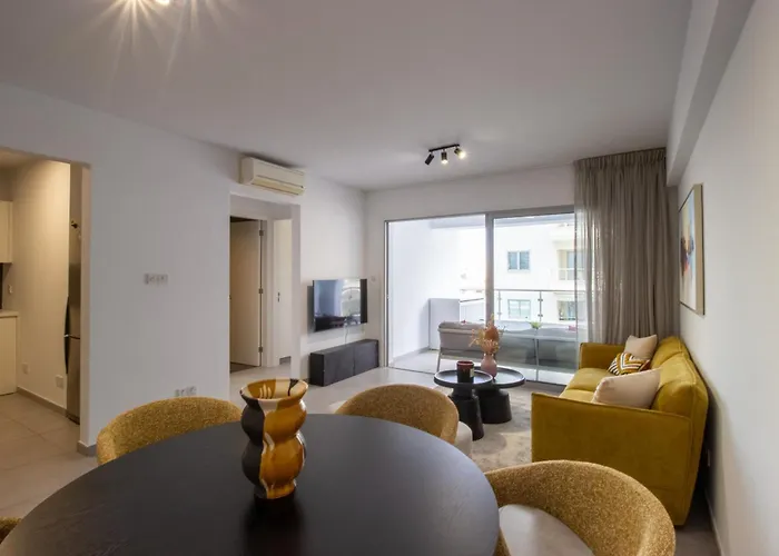 Modern Retreat - Balcony And Chic Design *