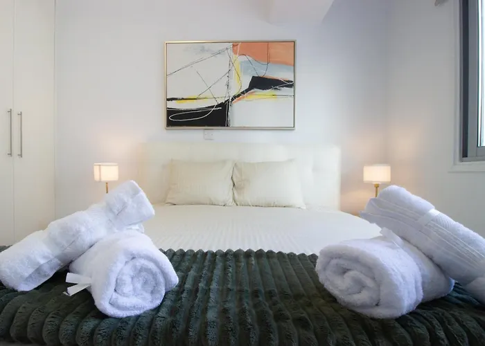 Modern Retreat - Balcony And Chic Design Apartmán Nikósie