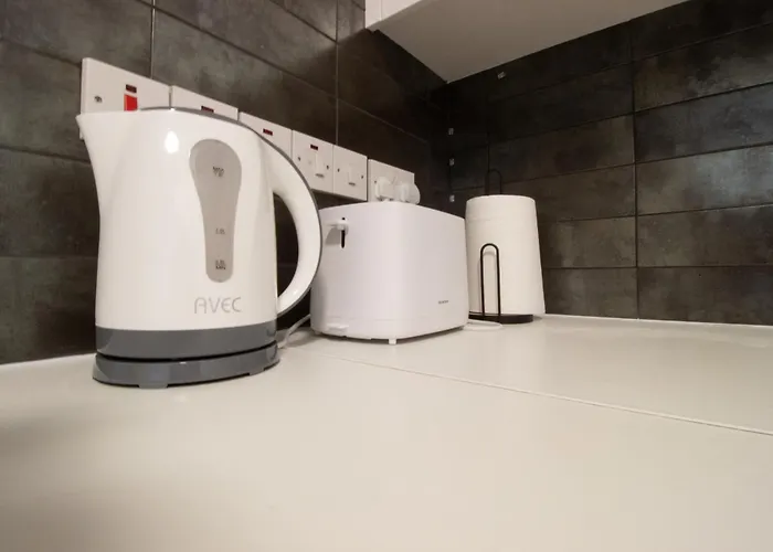 Apartmán Modern Retreat - Balcony And Chic Design *